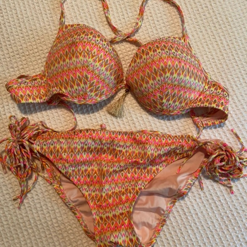 Shade and shore bikini